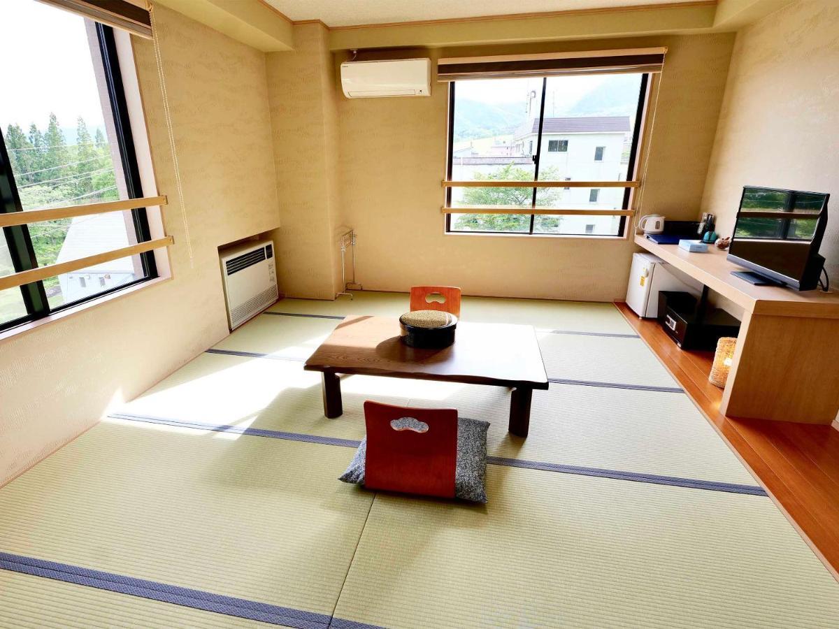 Apprising Hotels Granjam Tsugaike Otari Exterior photo